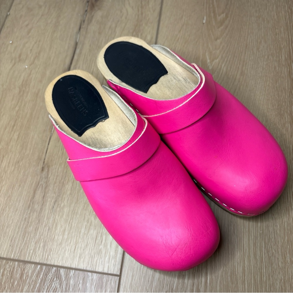 Swedish Hasbeens clogs Neon Pink hot pink clog  36